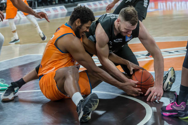 裁判判罚手 裁判判罚手